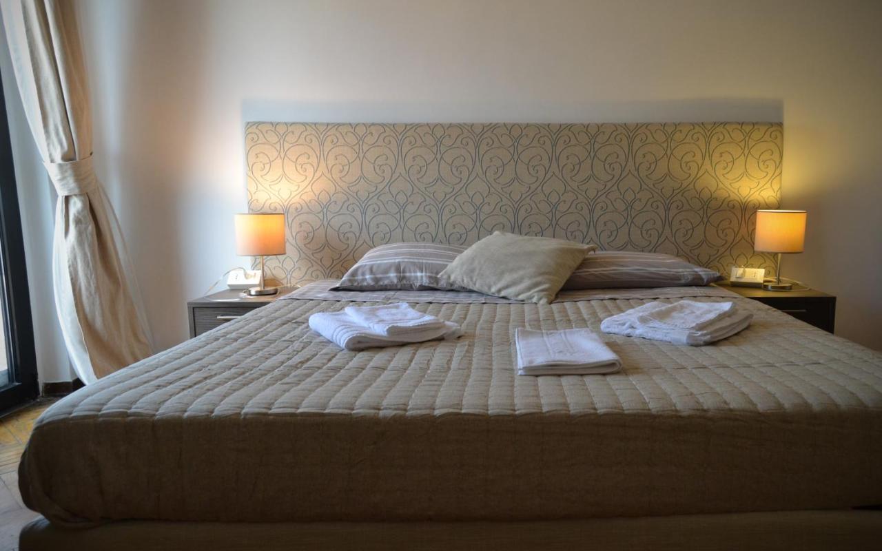 Gabrielli Rooms Et Apartments Sant Antonio Alloggio 4 M0230914084 Verona Exterior foto
